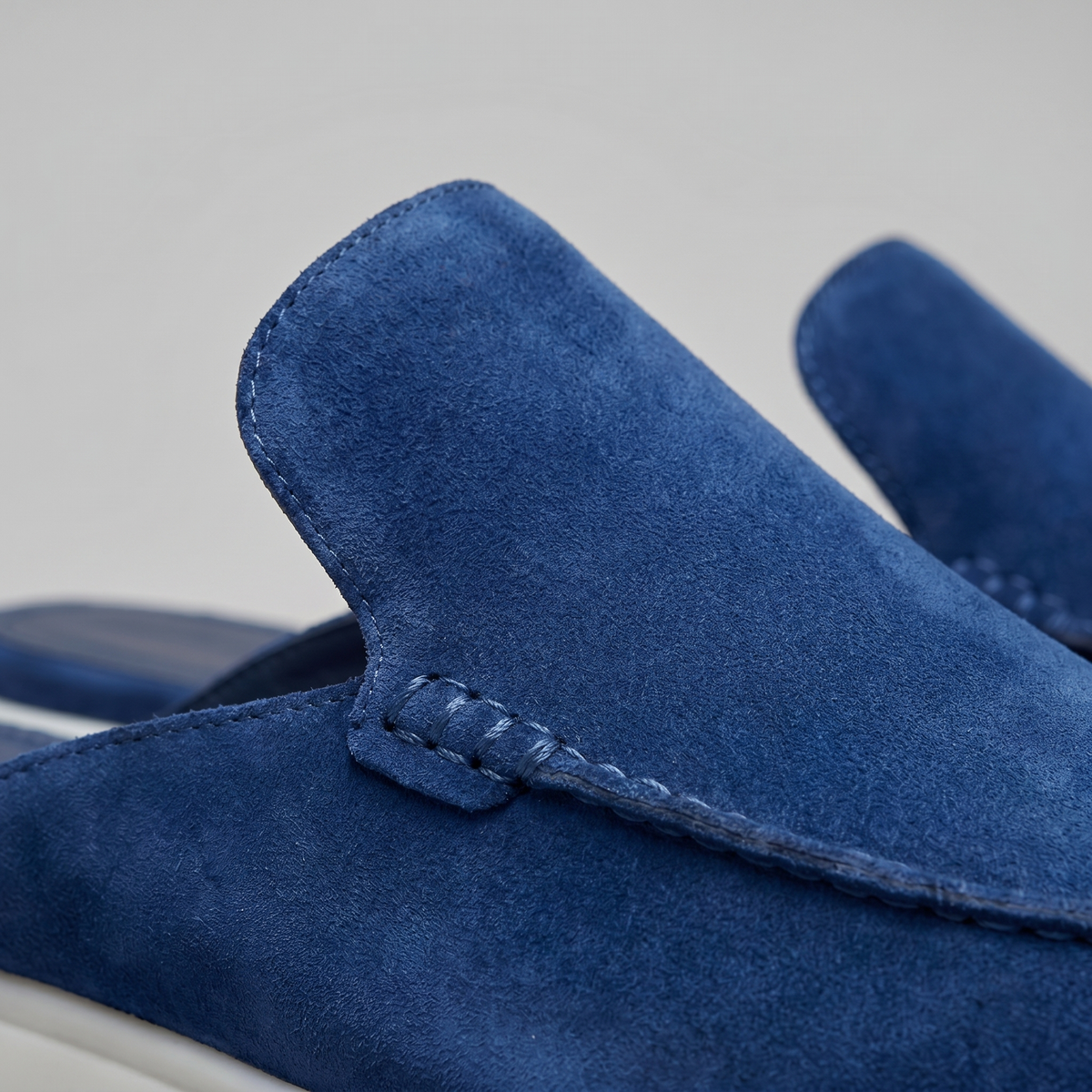 GABRIEL™ | Mocassins à enfiler en daim pour homme